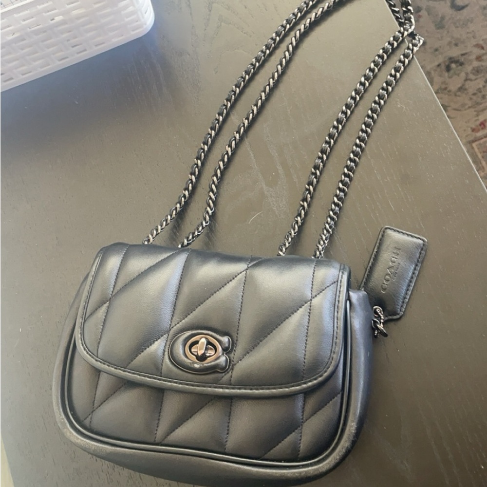 Coach Pillow Madison size 18